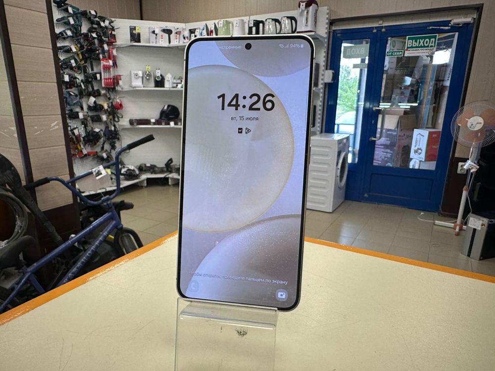 Смартфон Samsung Galaxy S24 8/128