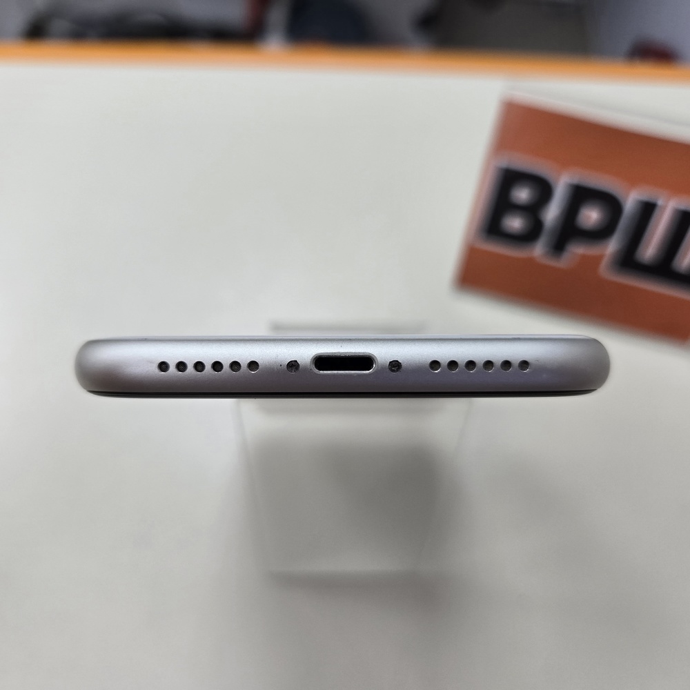 Смартфон Apple iPhone 11 128Gb