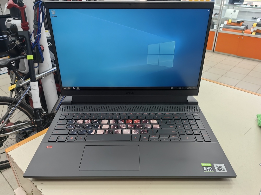 Ноутбук DELL G15; Core i5-10500H, GeForce RTX 3050, 32 Гб, 1 Tb, Нет