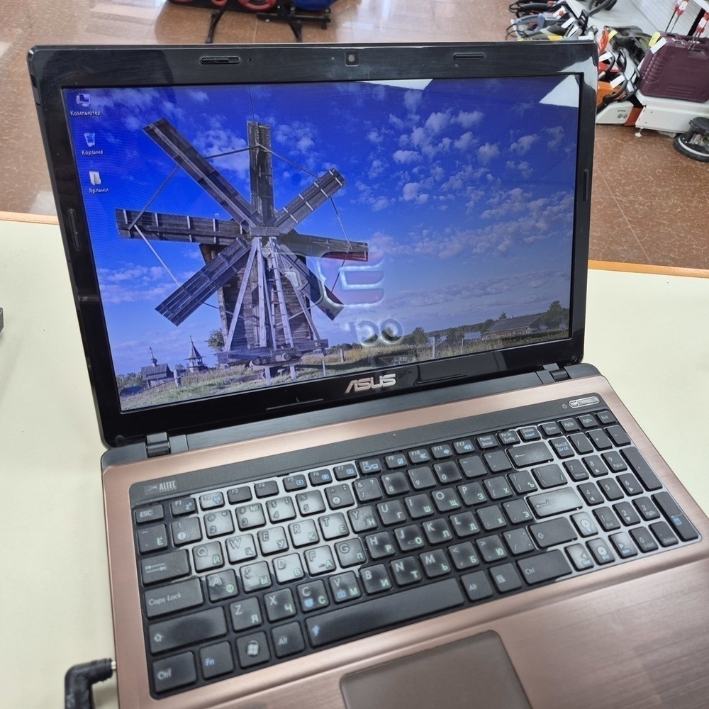 Ноутбук ASUS Ноутбук ASUS X53S; Core i5-2430M, GeForce GT 540M, 4 Гб, 480 Гб, Нет