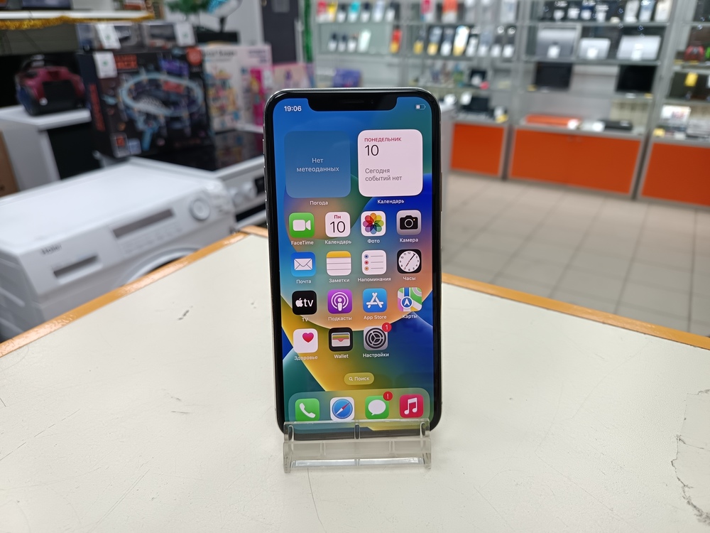 Смартфон Apple iPhone X 64Gb