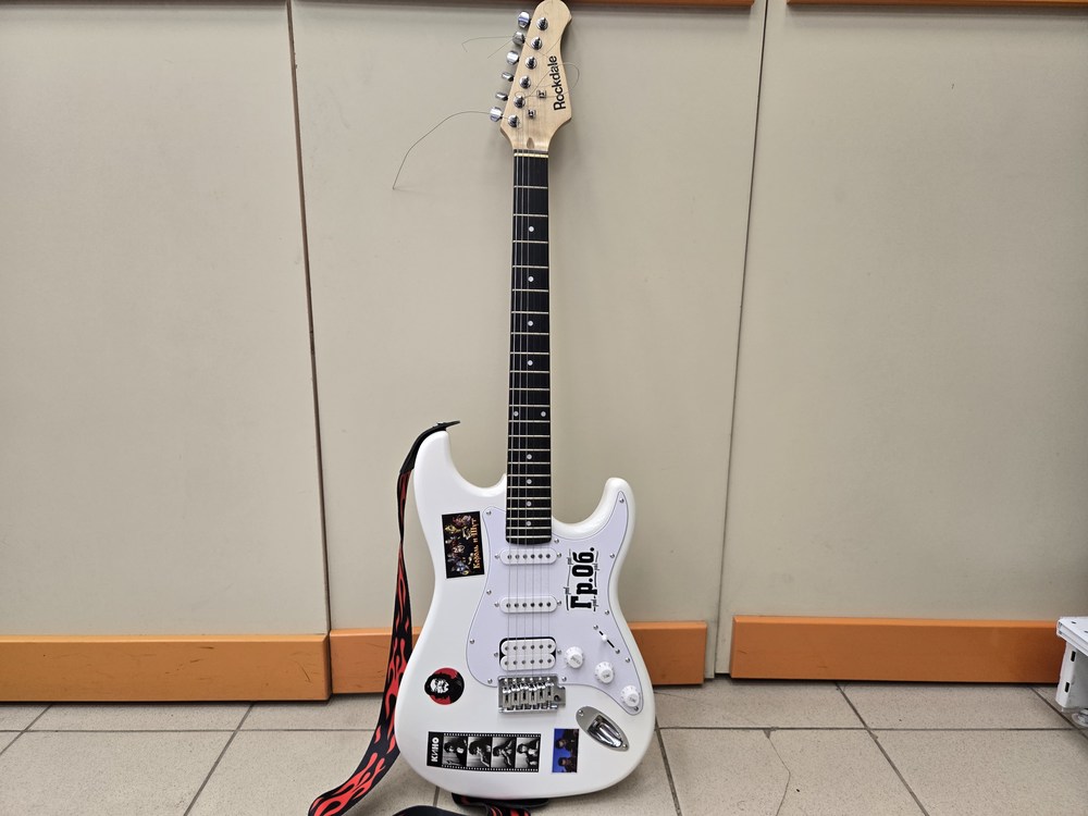 Электрогитара Rockdale SSS black