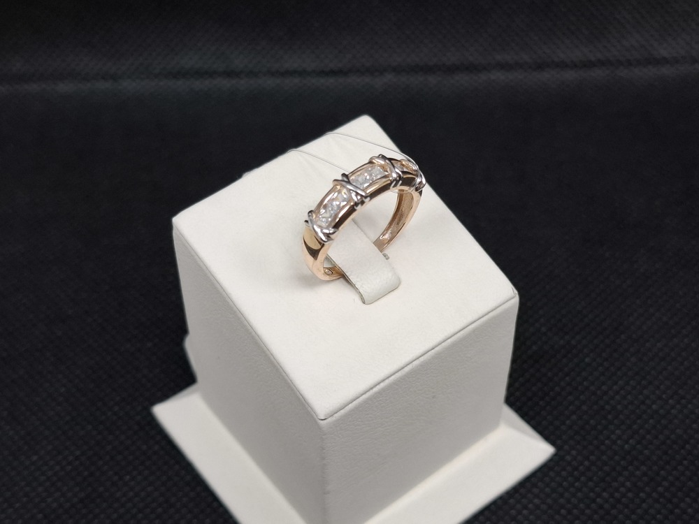 КОЛЬЦО С КАМНЯМИ (Au 585)