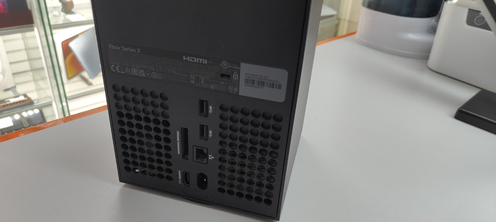 Игровая приставка Xbox Series X 1Tb
