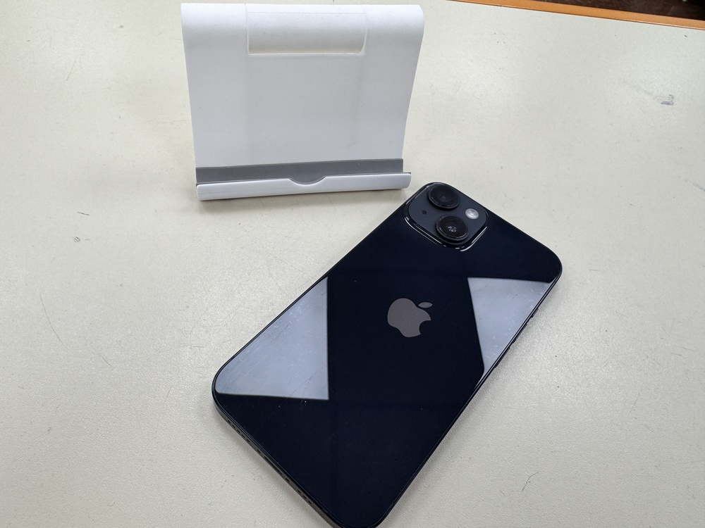 Смартфон Apple Iphone 14 128Gb