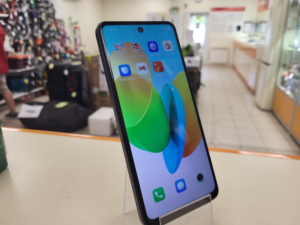 Смартфон Tecno Spark 20C 4/256