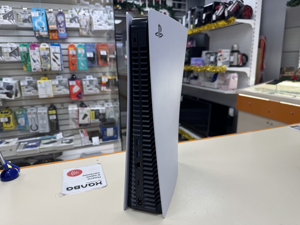 Игровая приставка PlayStation 5 825Gb (С дисководом)
