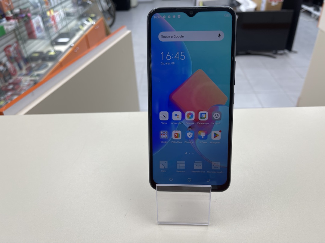 Смартфон Tecno Spark 8C 4/64