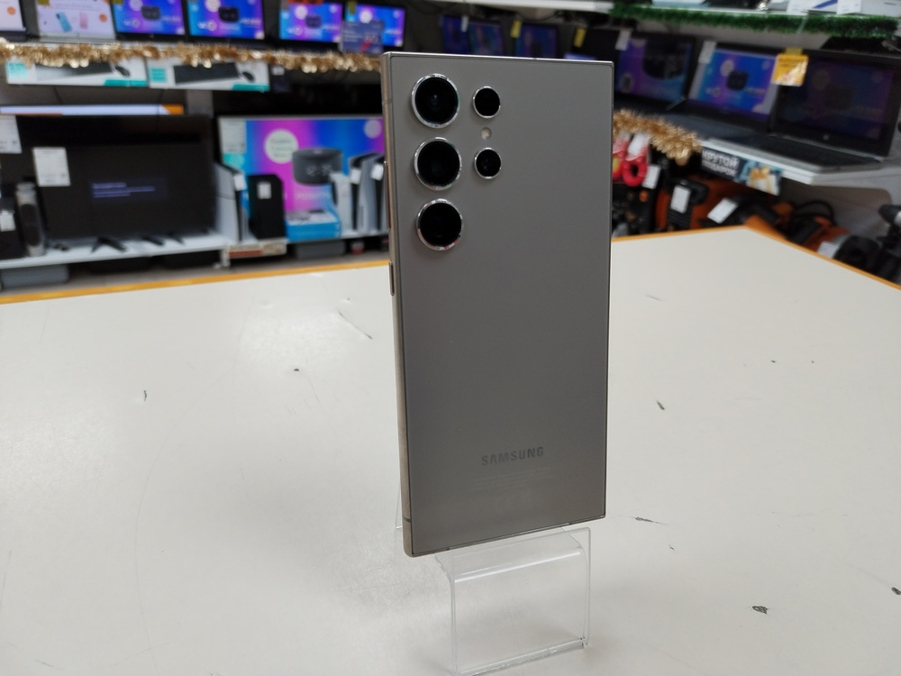 Смартфон Samsung Galaxy S24 Ultra 12/256