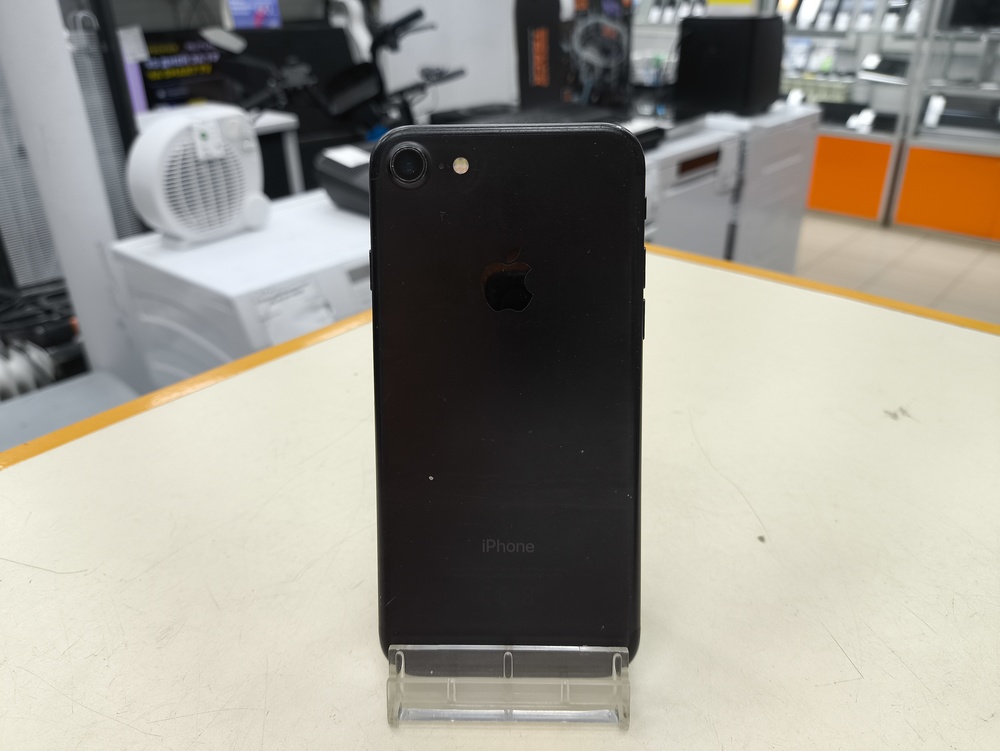 Смартфон Apple iPhone 7 32Gb