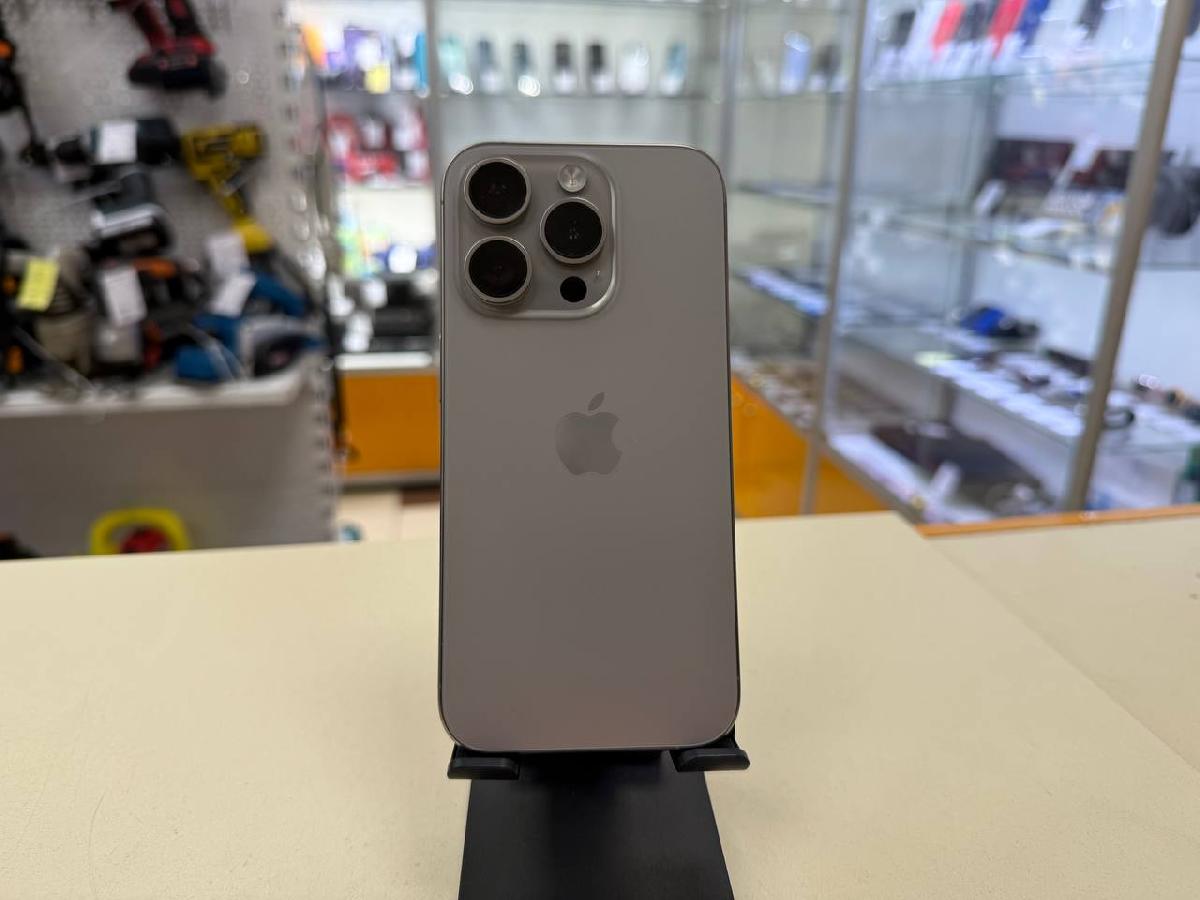 Смартфон Apple Iphone 15 Pro 512 Gb