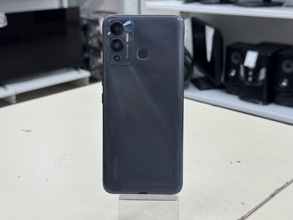 Смартфон Infinix HOT 12 PLAY 4/64