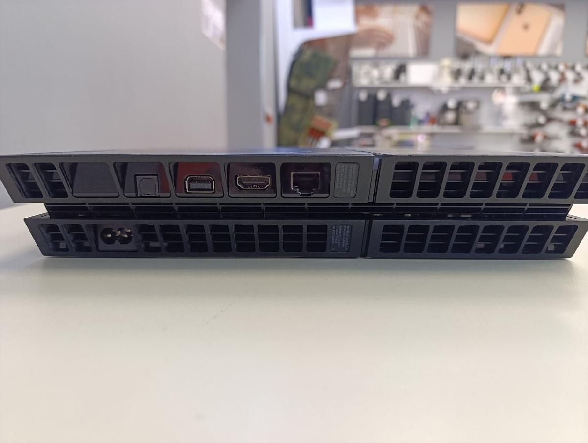 Игровая приставка PlayStation 4 FAT 1Tb