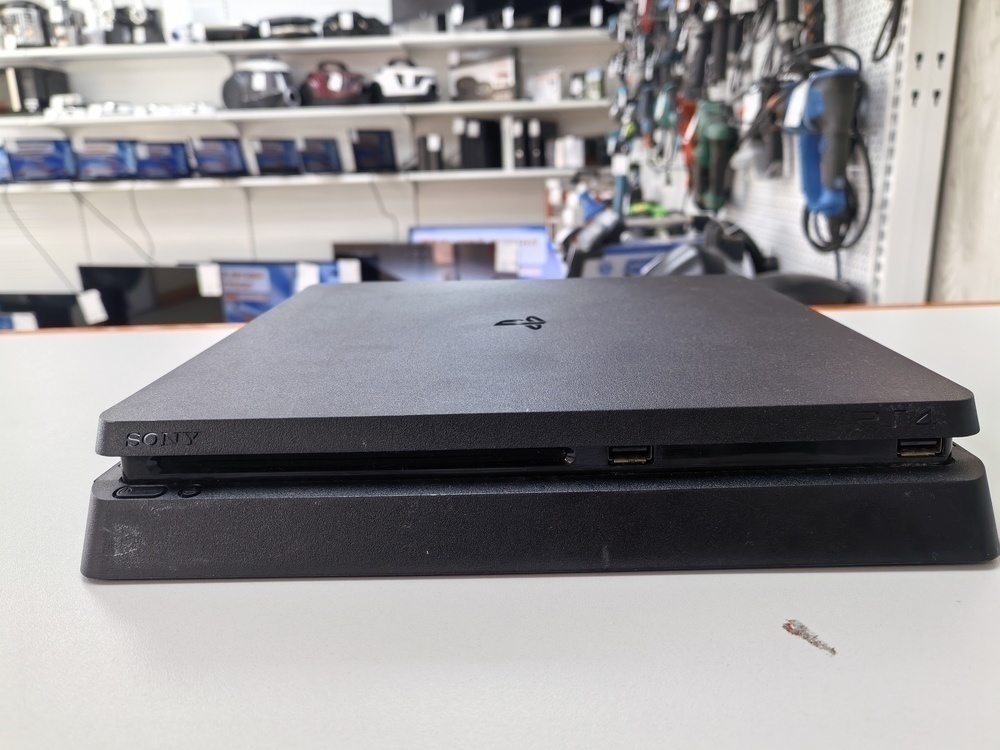 Игровая приставка PlayStation 4 Slim 500GB