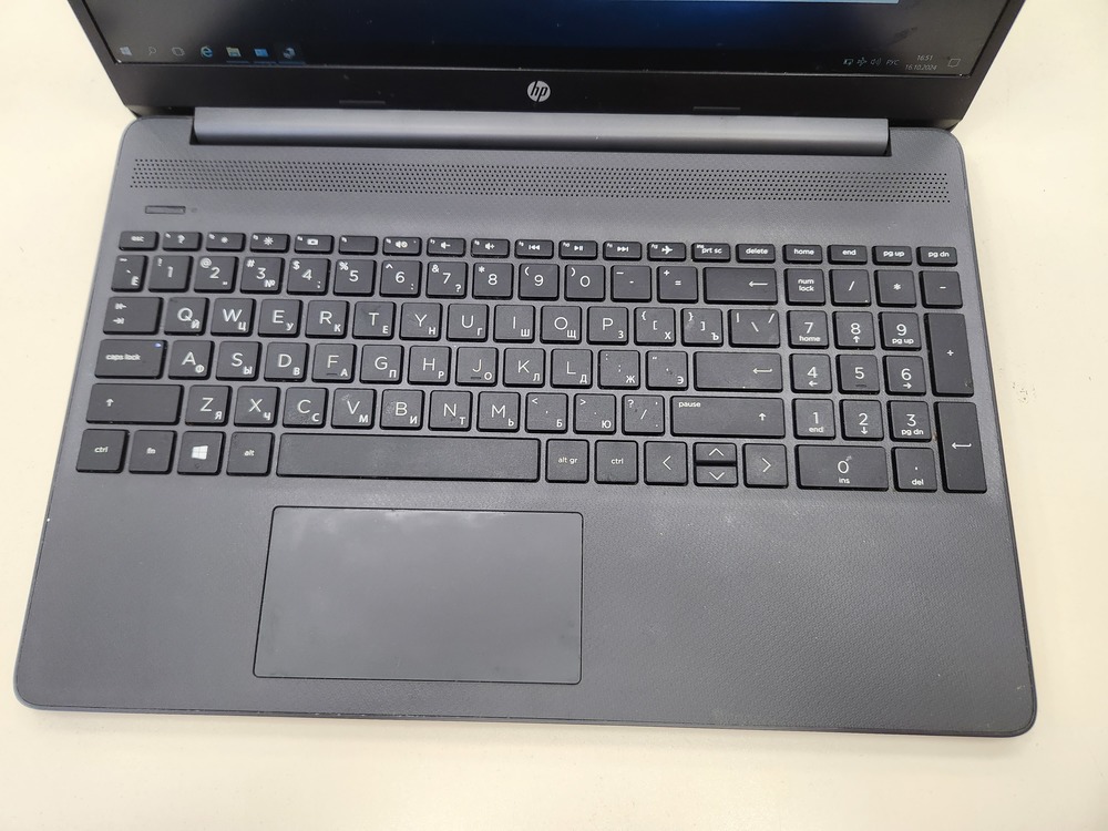 Ноутбук HP Laptop 15S-EQ1312UR; Silver 3050U, AMD Radeon (TM) Graphics, 4 Гб, 128 Гб, Нет