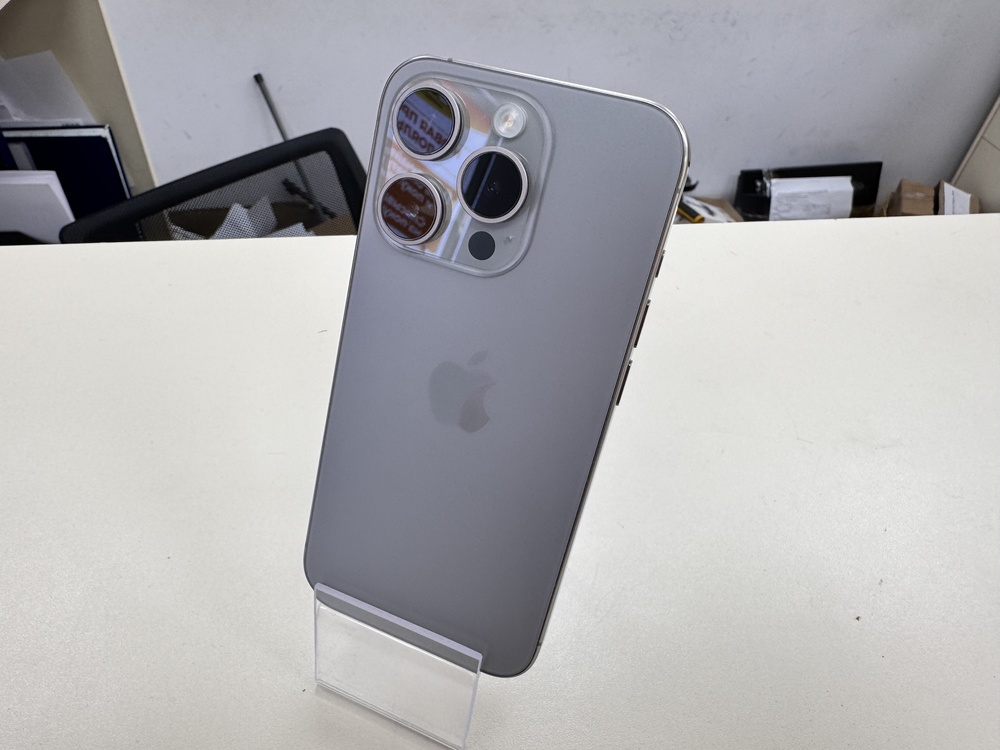 Смартфон Apple Iphone 15 Pro 256Gb