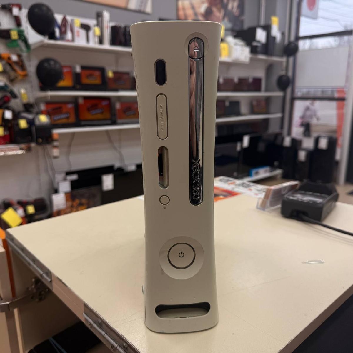 Игровая приставка Xbox 360 E