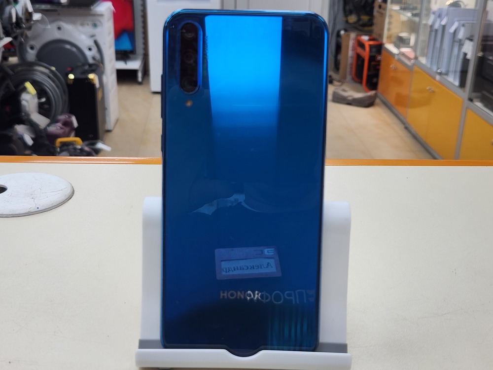 Смартфон Honor 30I 4/128