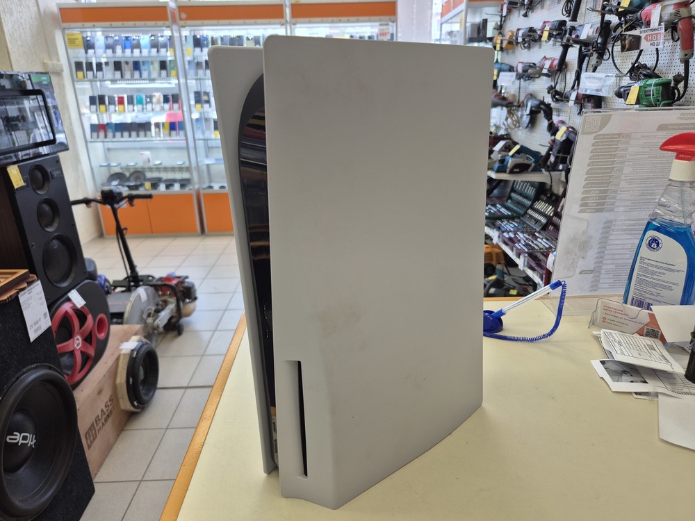 Игровая приставка PlayStation 5 825Gb (С дисководом)