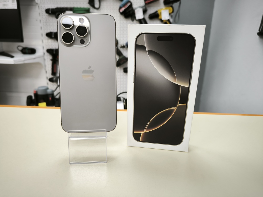 Смартфон Apple Iphone 16 Pro Max 256Gb