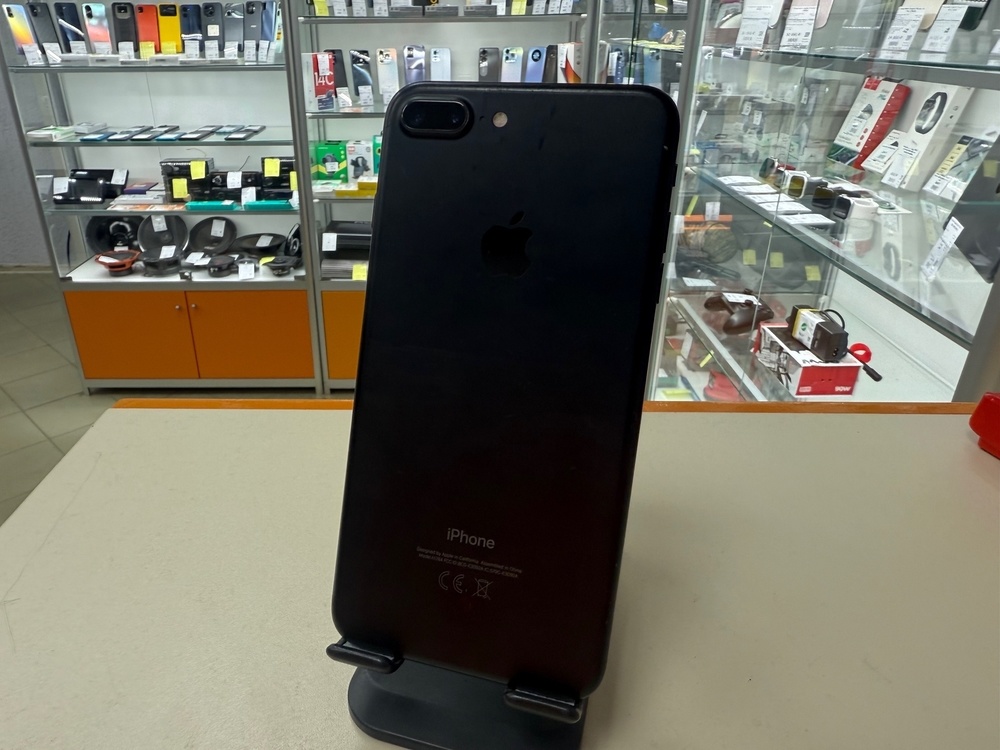 Смартфон Apple iPhone 7 Plus 32Gb