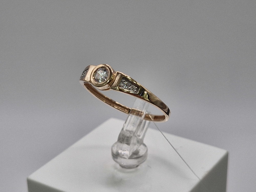 КОЛЬЦО С КАМНЯМИ (Au 585)