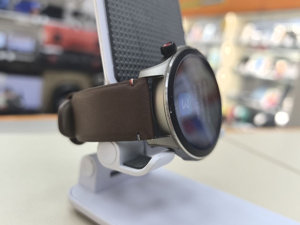 Смарт-часы Amazfit GTR 4