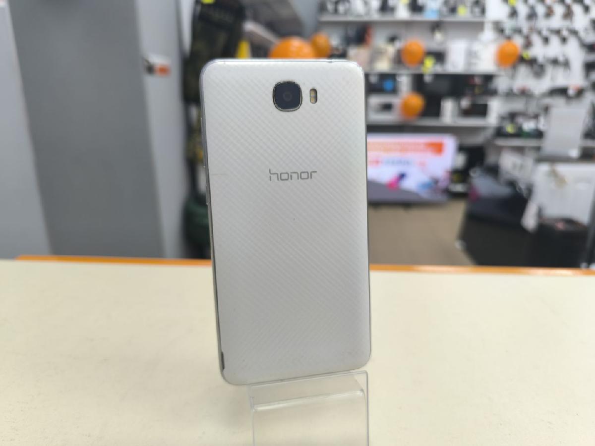 Смартфон Honor L21