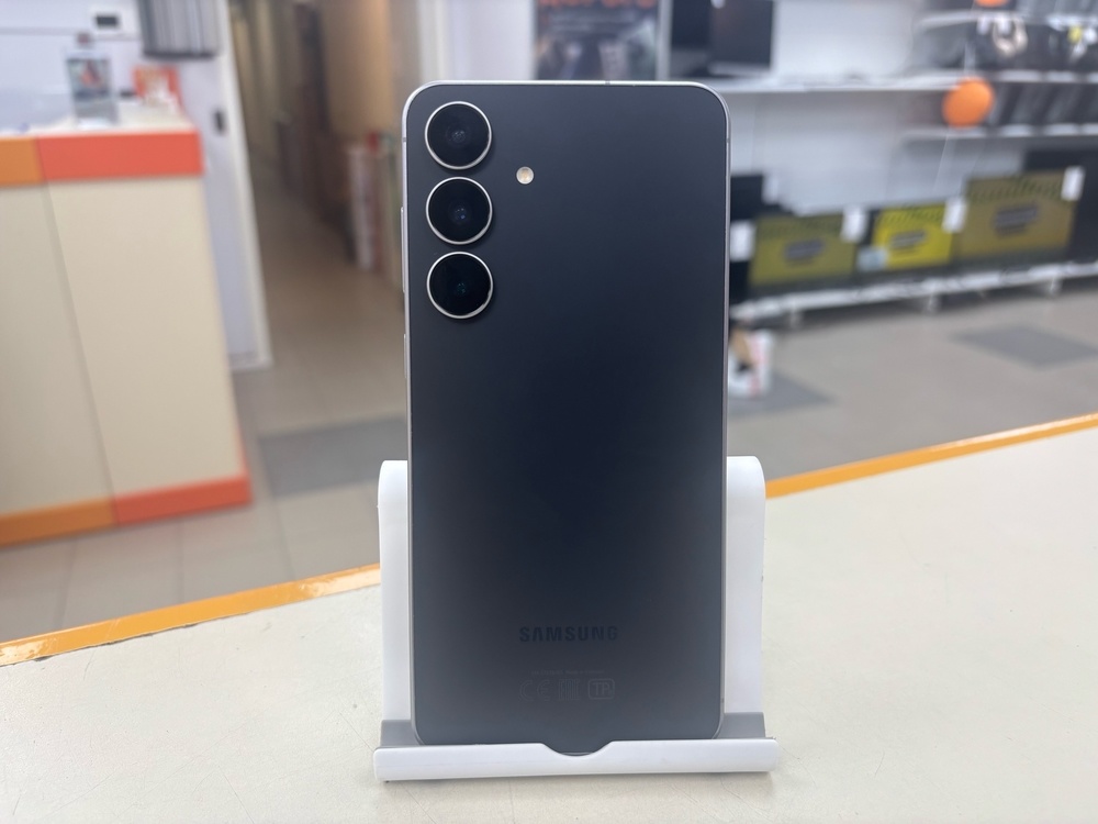 Смартфон Samsung Galaxy S25 FE 8/256
