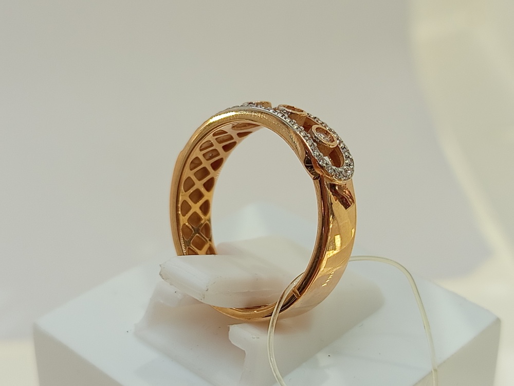 КОЛЬЦО С КАМНЯМИ (Au 585)