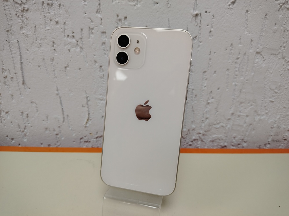 Смартфон Apple iPhone 12 64Gb