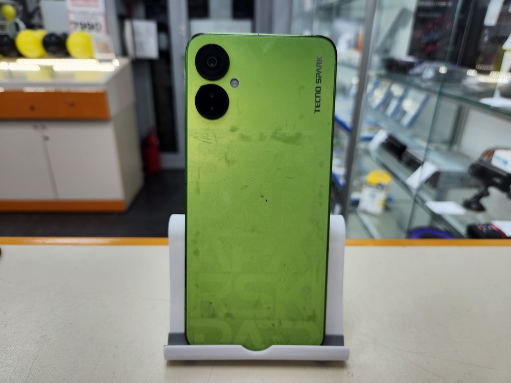Смартфон Tecno Spark 9 PRO 4/128