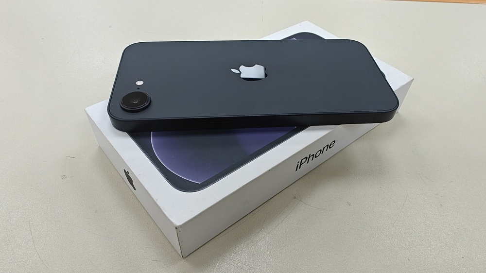 Смартфон Apple Iphone 17E 256Gb