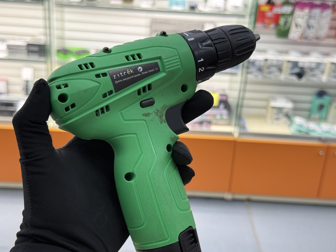 Шуруповерт Zitrek Green 12v