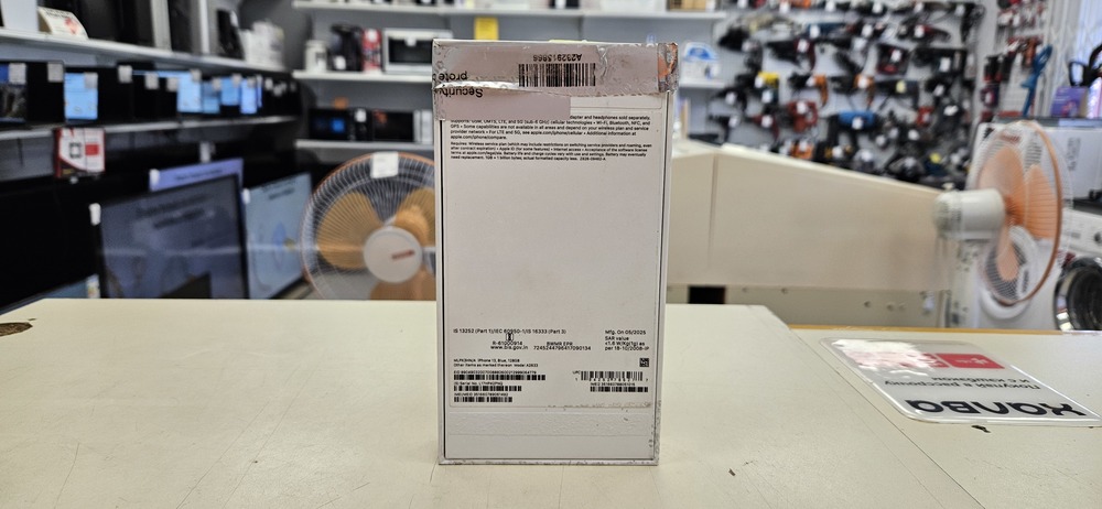 Смартфон Apple iPhone 13 128Gb