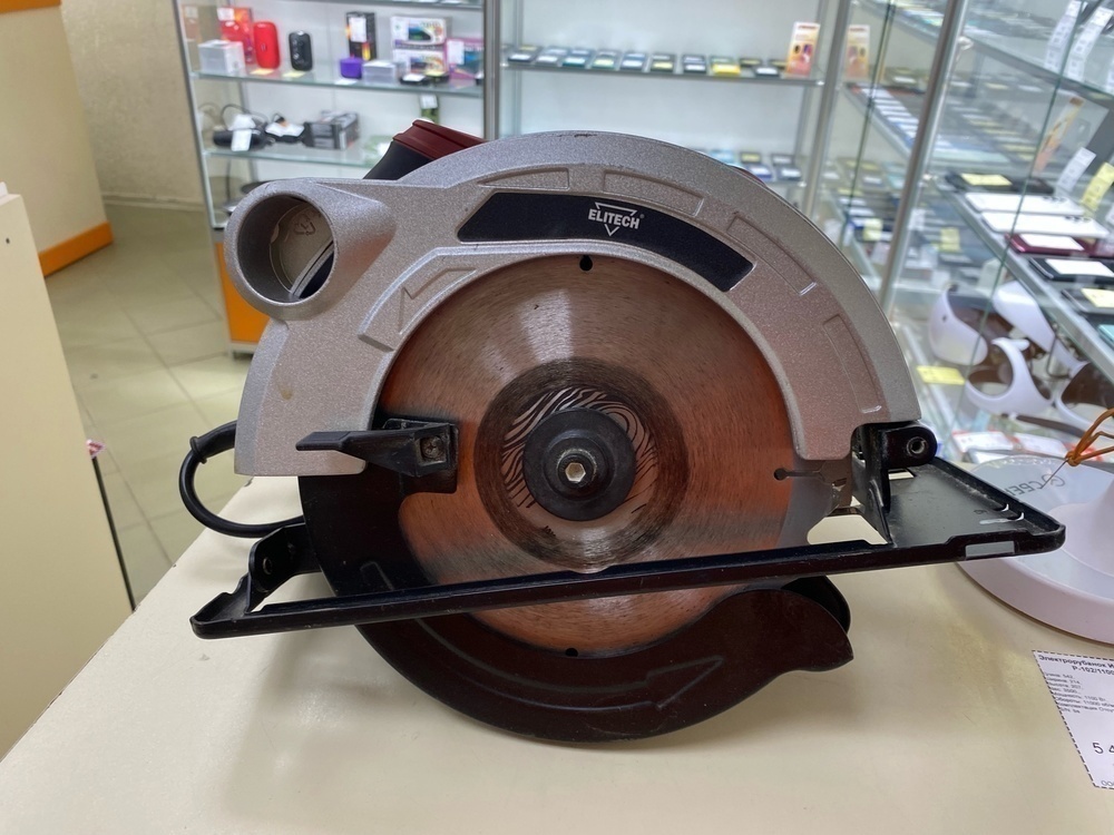 Дисковая пила Elitech ПД 1565