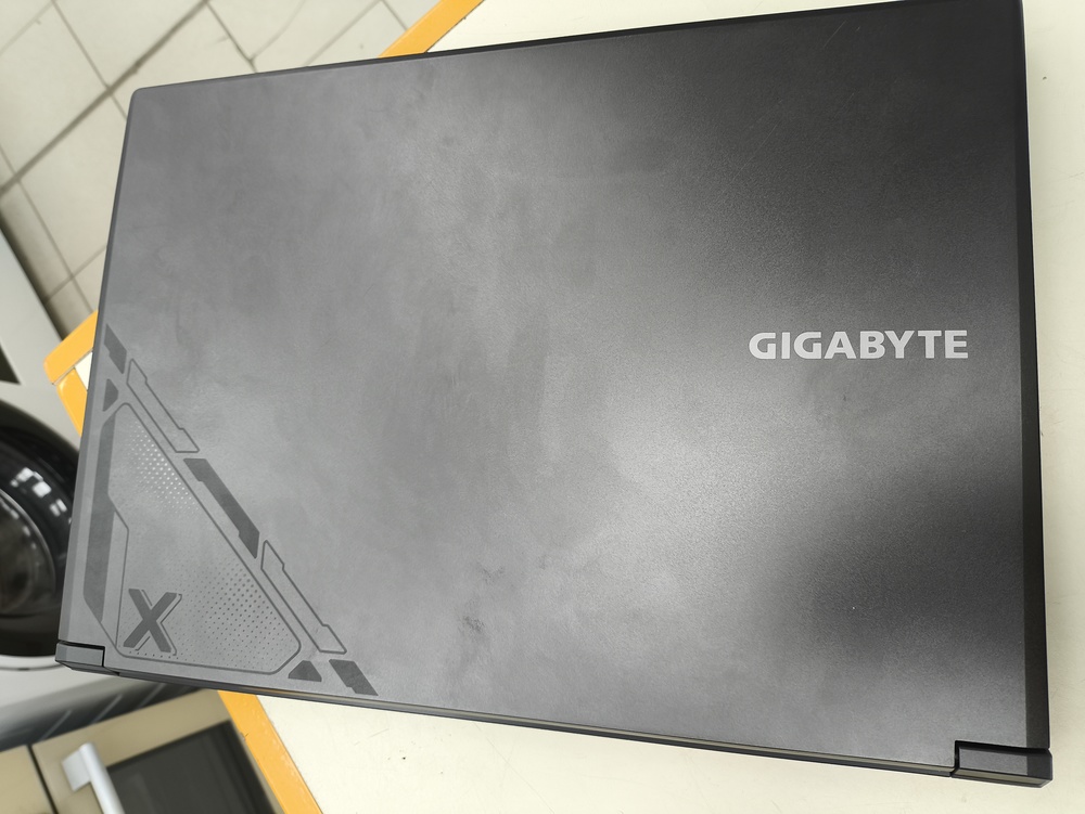 Ноутбук Gigabite; i7-13650HX, GeForce RTX 4050, 16 Гб, 512 GB, Нет