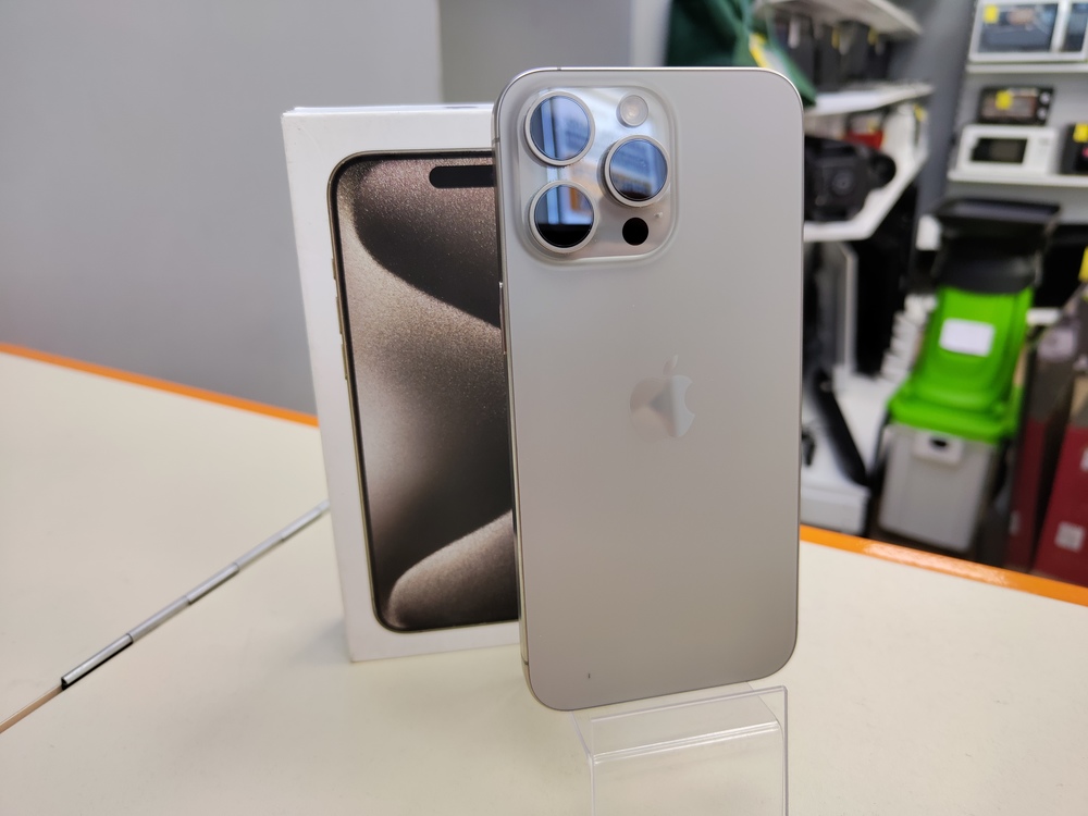 Смартфон Apple iPhone 15 Pro Max 256Gb
