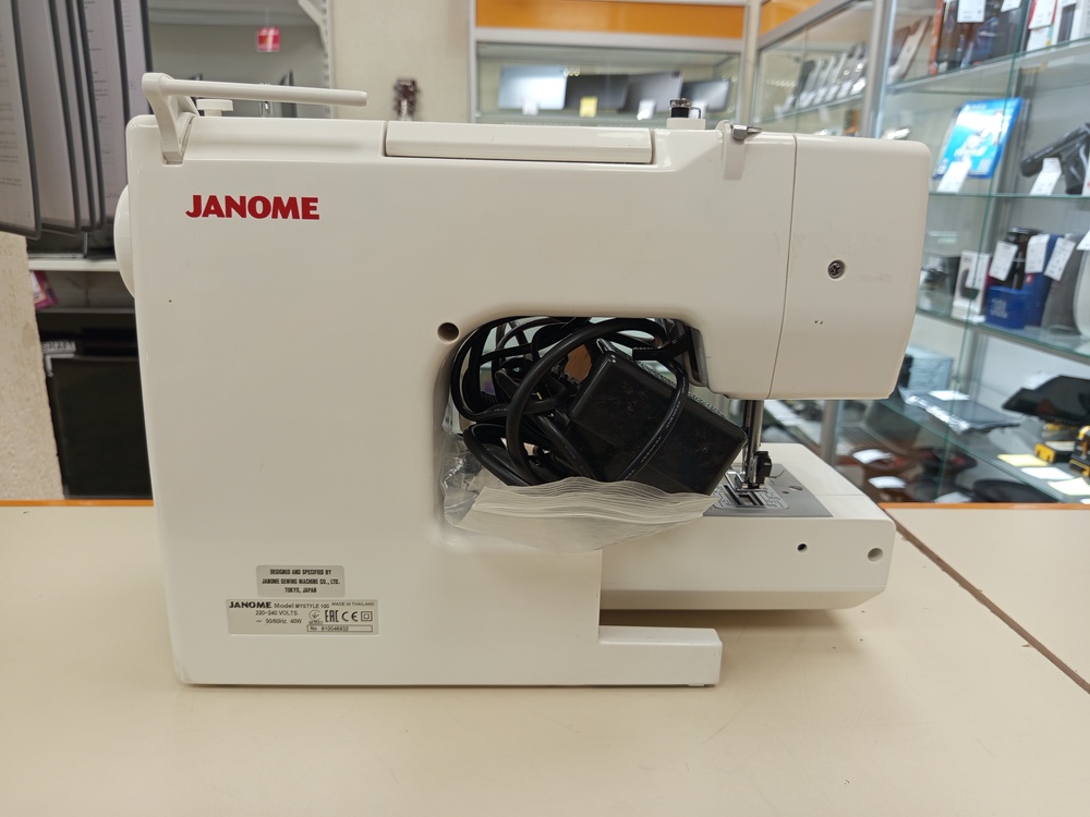 Швейная машина Janome MY STYLE 100