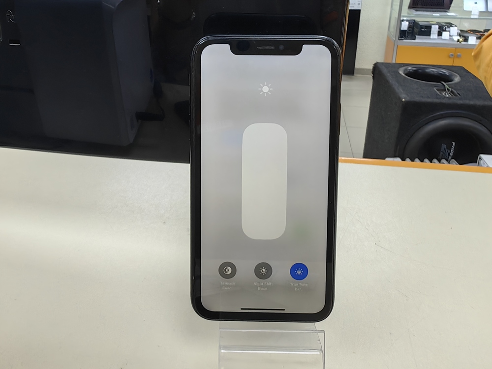 Смартфон Apple iPhone Xr 64Gb