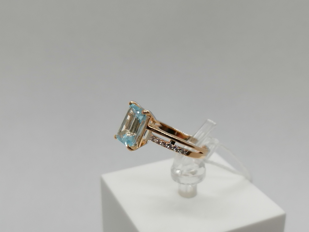 КОЛКМИ585 КОЛЬЦО С КАМНЯМИ (Au 585)