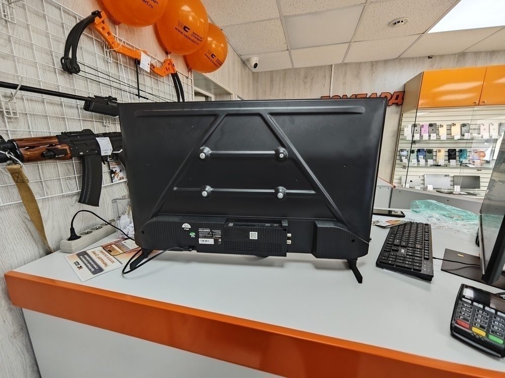 LED Телевизор Holleberg HGTV-LED32FHDS103T2
