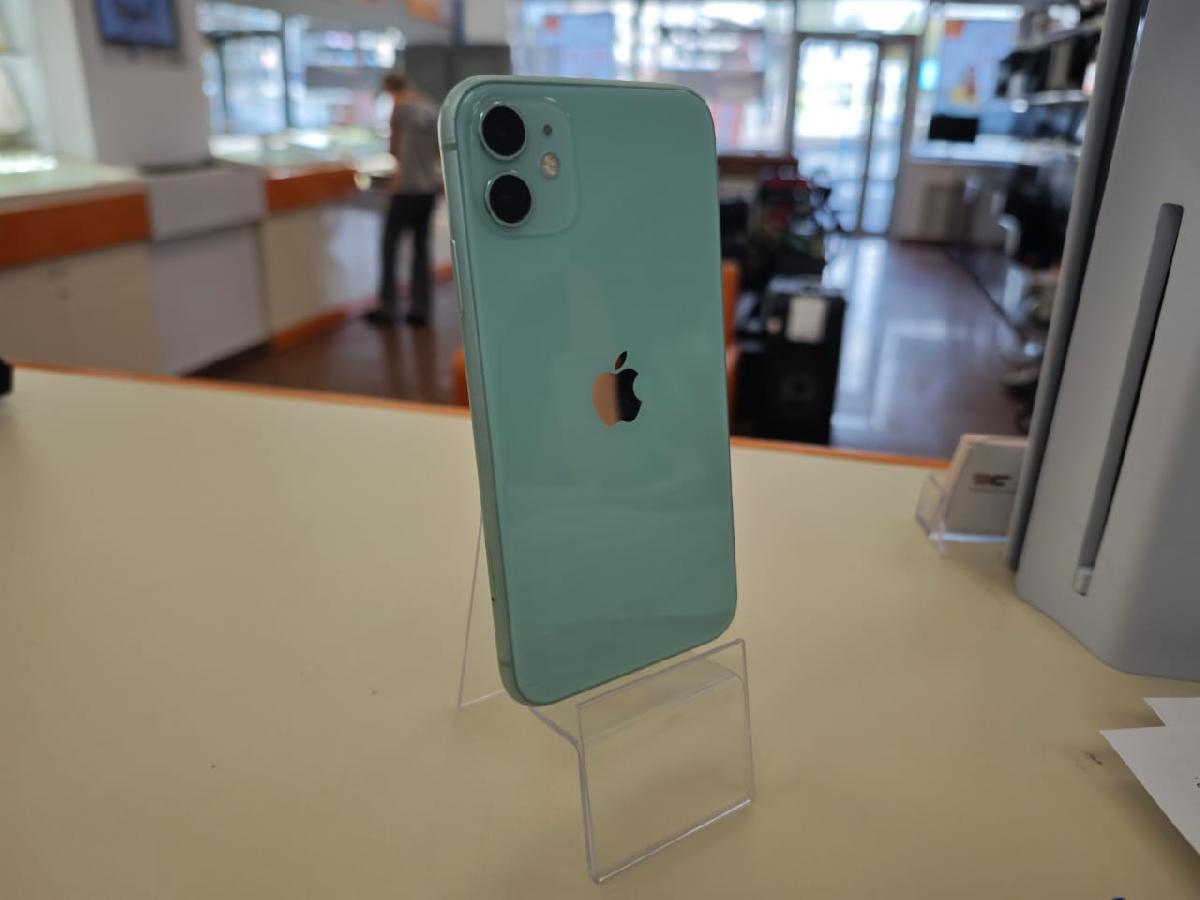 Смартфон Apple iPhone 11 64Gb