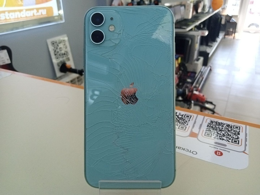 Смартфон Apple iPhone 11 64Gb