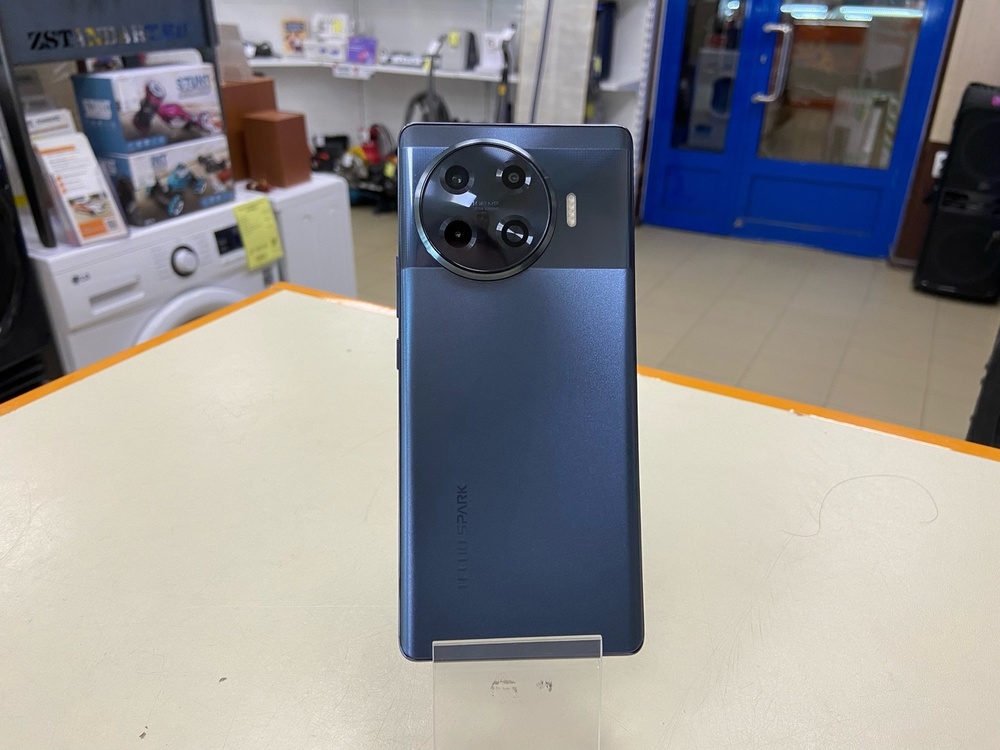 Смартфон Tecno SPARK 20 PRO + 8/256