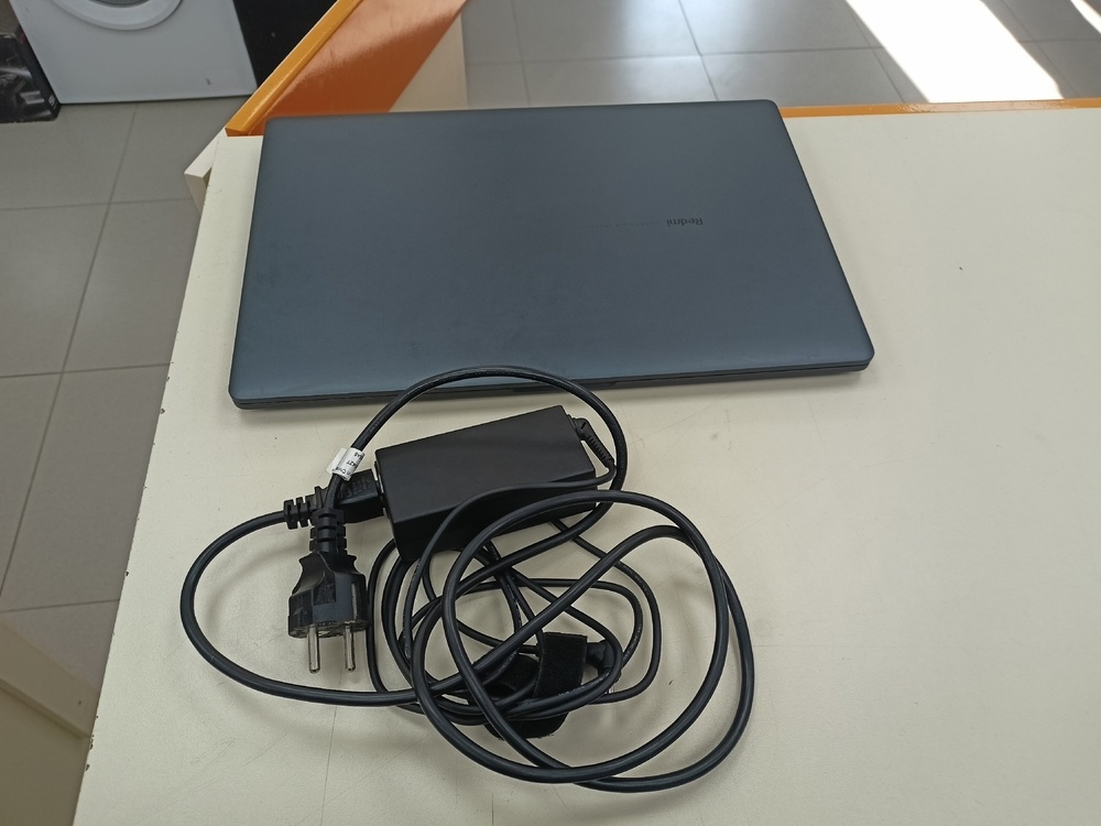 Ноутбук Xiaomi; Core I3-1115G4, Intel UHD Graphics, 8 Гб, 240 Гб, Нет
