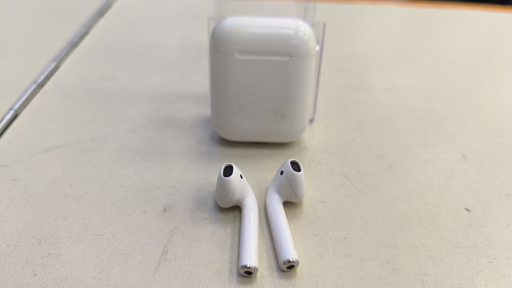 Наушники беспроводные Apple AirPods 2