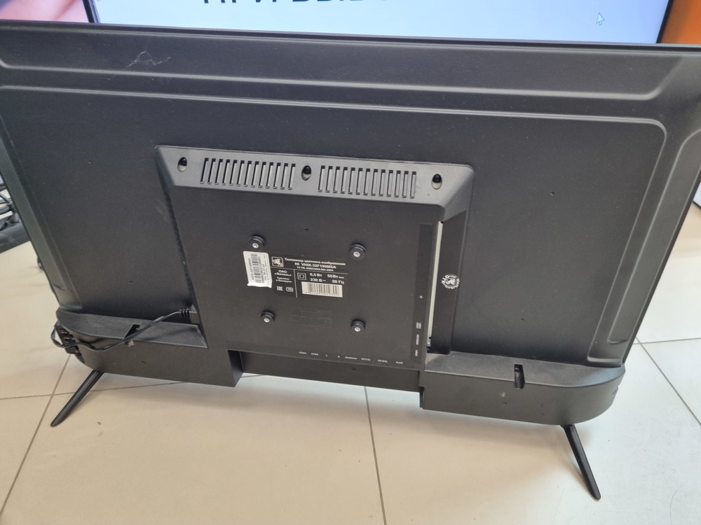 LED Телевизор HI VHIX-32F199MSA