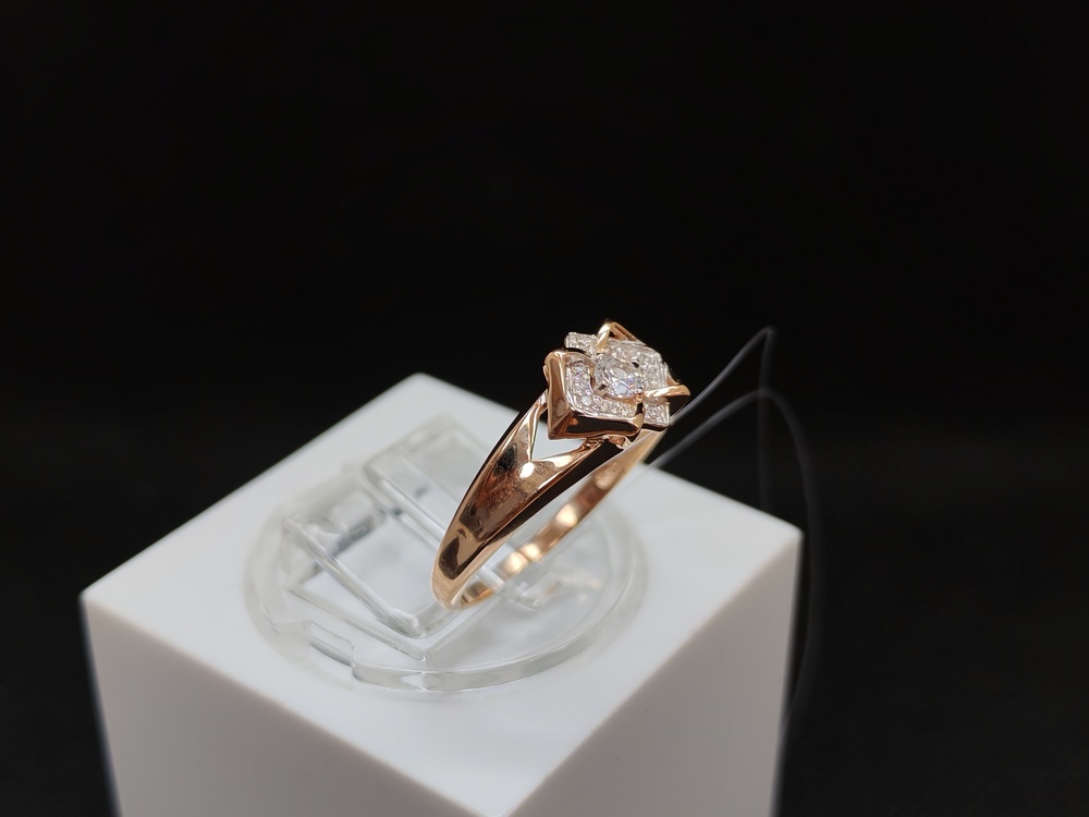 КОЛЬЦО С КАМНЯМИ (Au 585)