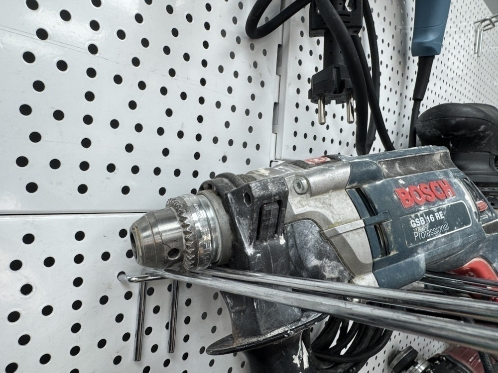 Дрель Bosch GSB 16RE